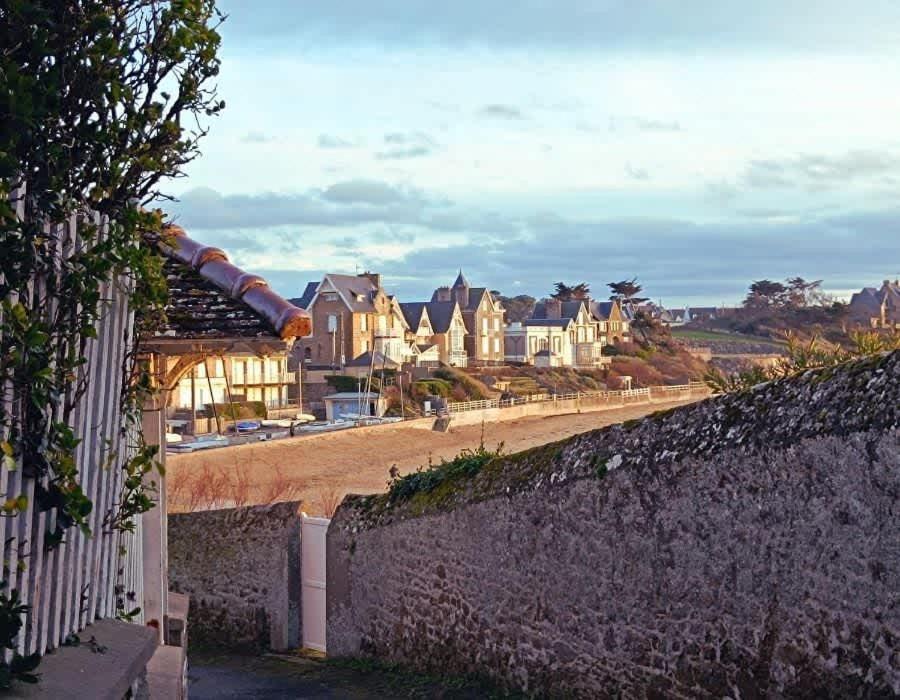 Minihic - Belle Maison 3 Chambres- Proche Mer Saint-Malo Exteriör bild